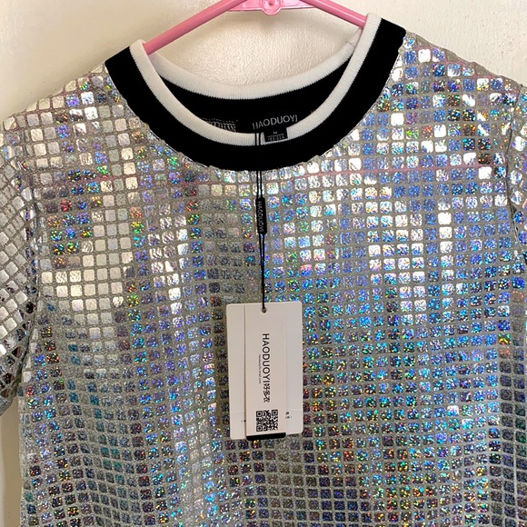 Holographic crop top - Picture 3 of 3